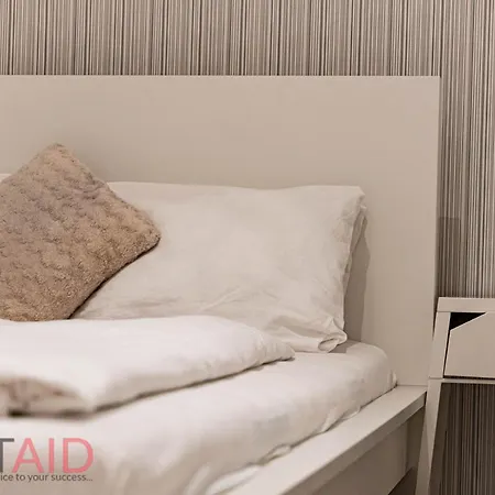 A5 - - Hostaid Budapest