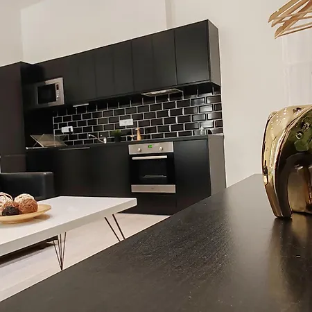 A5 - - Hostaid Appartement *
