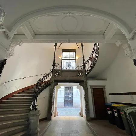 A5 - - Hostaid * Budapest